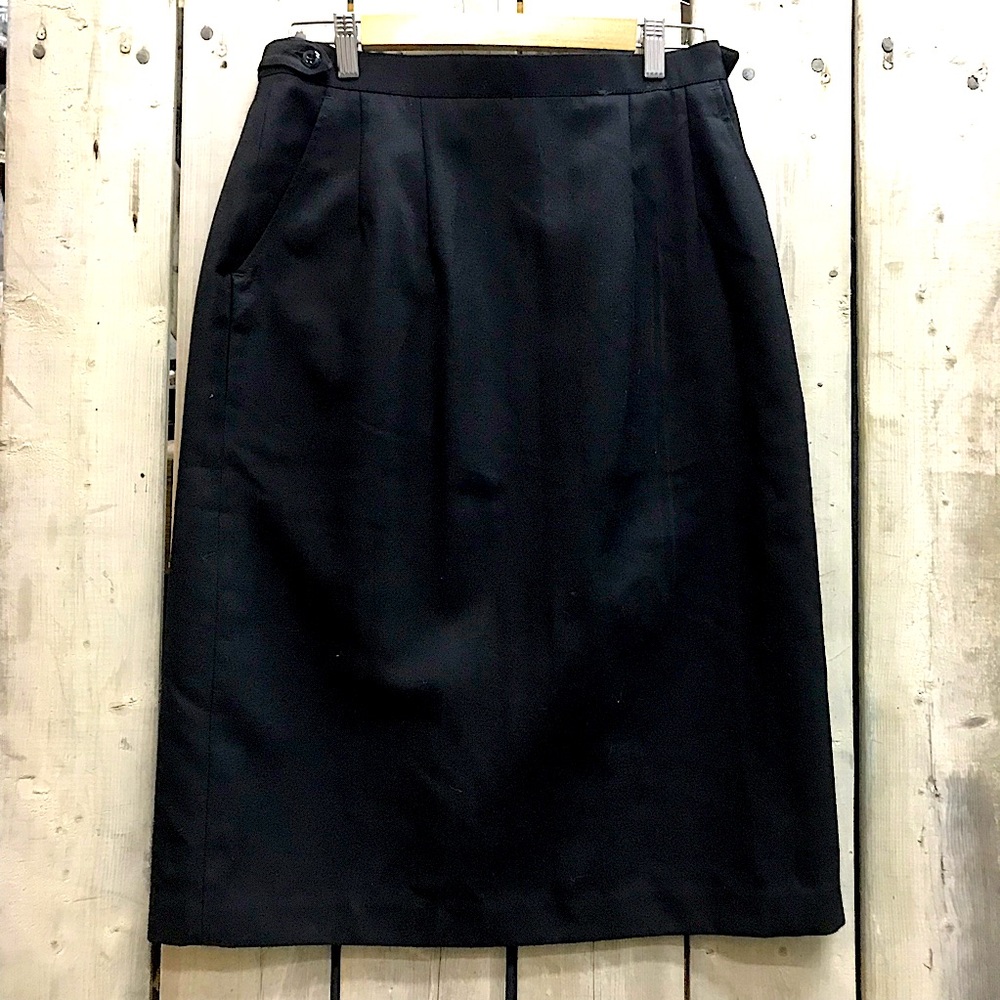 Skirts- Canadian Military Regulation (Black)